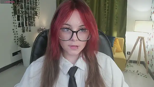 Snapshot of Monaco_Sun chatting on 11-08-25, 06:18 Monaco Sun online show from 11-08-25, 06:18