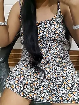 Snapshot of Anchal-si chatting on 10-14-25, 05:25 Anchal-si online show from 10-14-25, 05:25