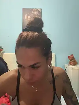 Naomi24herr online show from 11-27-25, 05:53