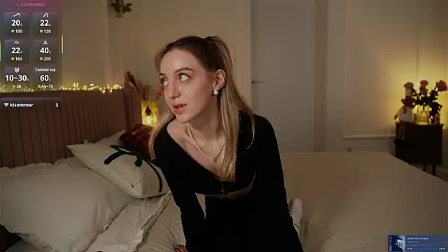 SophieBelll online show from 12-21-25, 11:50