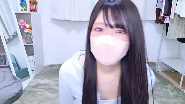 rinochi  online show from 10-06-25, 11:07