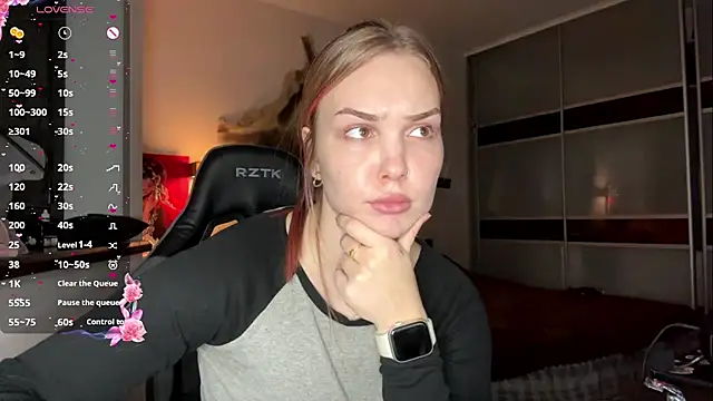 EvaCarter1 online show from 11-30-25, 01:48