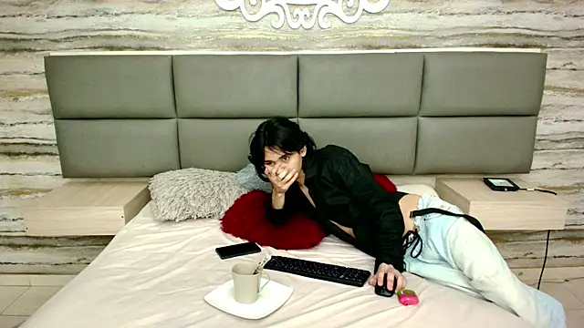 Lovers 21 online show from 11-09-25, 01:04