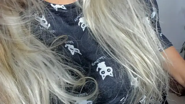 Snapshot of Carlota_flow chatting on 10-08-25, 08:01 Carlota flow online show from 10-08-25, 08:01