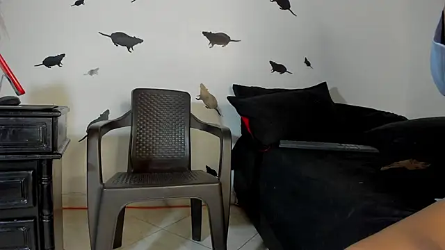 Snapshot of Carlota_flow chatting on 10-24-25, 01:35 Carlota flow online show from 10-24-25, 01:35