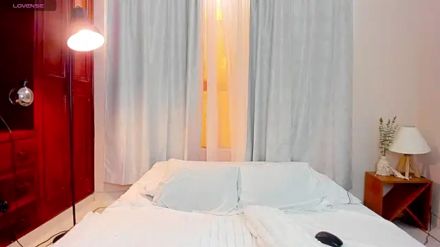 royal fantasy online show from 10-18-25, 07:58