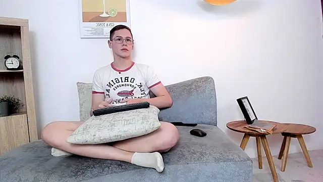 royal fantasy online show from 10-23-25, 07:34