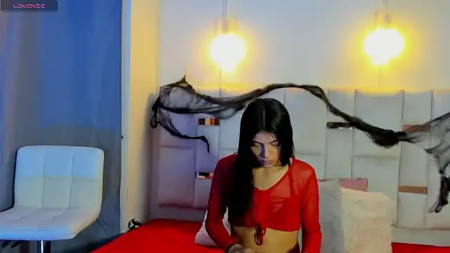 AelithEscarlata online show from 10-20-25, 12:05