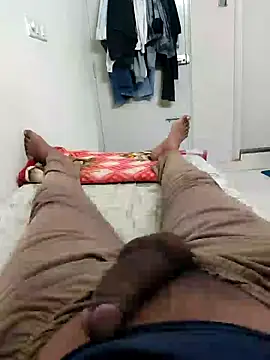 Snapshot of ramboram897 chatting on 10-13-25, 01:11 ramboram897 online show from 10-13-25, 01:11