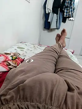 Snapshot of ramboram897 chatting on 10-29-25, 01:24 ramboram897 online show from 10-29-25, 01:24