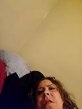 Queenbz1979 online show from 10-26-25, 11:53