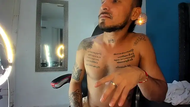 Kevinfox23cms online show from 10-21-25, 05:19