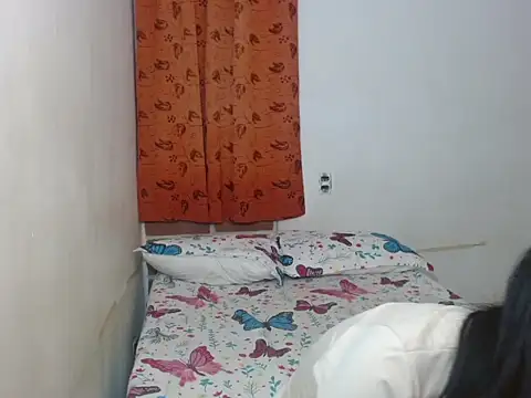 kiyusweetcrazy online show from 10-14-25, 02:01