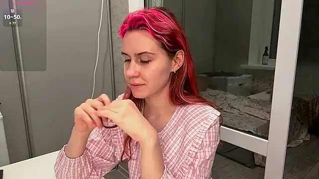 Snapshot of FawnDubler chatting on 10-12-25, 05:23 FawnDubler online show from 10-12-25, 05:23