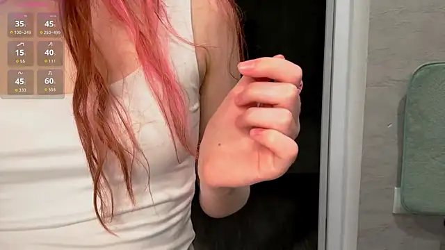 Snapshot of FawnDubler chatting on 10-15-25, 05:57 FawnDubler online show from 10-15-25, 05:57