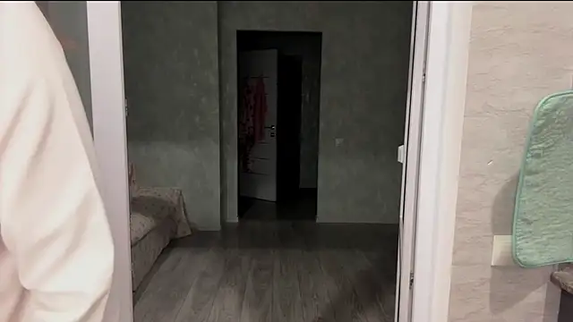 Snapshot of FawnDubler chatting on 10-23-25, 06:17 FawnDubler online show from 10-23-25, 06:17