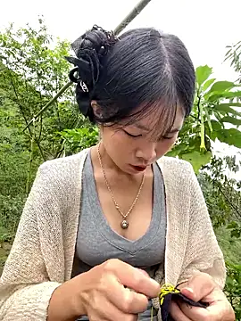 Snapshot of -mayhan11 chatting on 10-26-25, 03:56 -mayhan11 online show from 10-26-25, 03:56