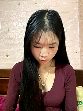 Snapshot of -mayhan11 chatting on 11-18-25, 05:12 -mayhan11 online show from 11-18-25, 05:12