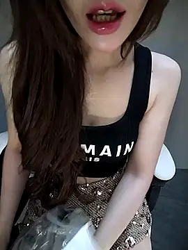 Snapshot of Quynhbabysexy chatting on 02-03-26, 08:52 Quynhbabysexy online show from 02-03-26, 08:52