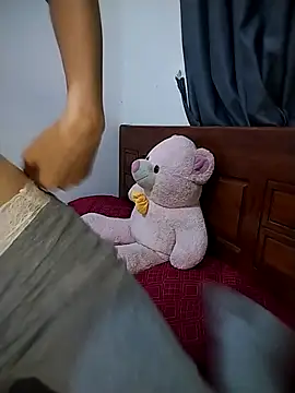 Snapshot of Quynhbabysexy chatting on 02-12-26, 12:55 Quynhbabysexy online show from 02-12-26, 12:55