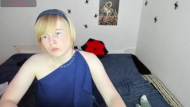 Cattie w  online show from 10-31-25, 01:39