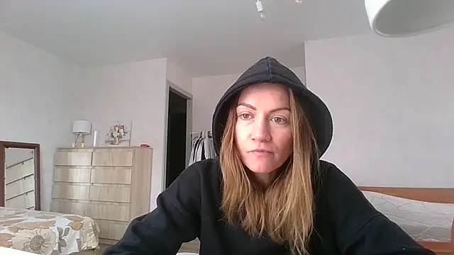 Thavione online show from 03-03-26, 12:00