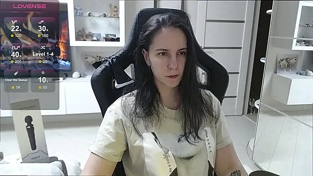 Irwi Tomboy online show from 10-29-25, 08:54