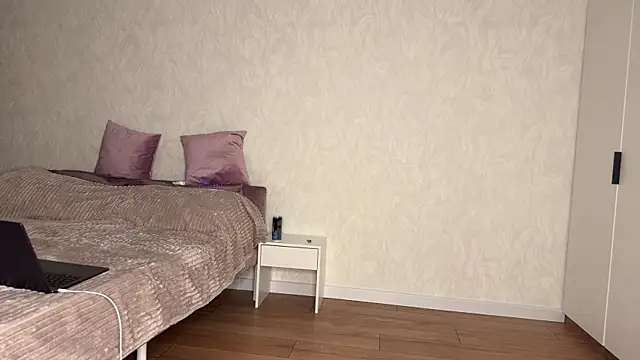 JillianBozak online show from 11-20-25, 12:11