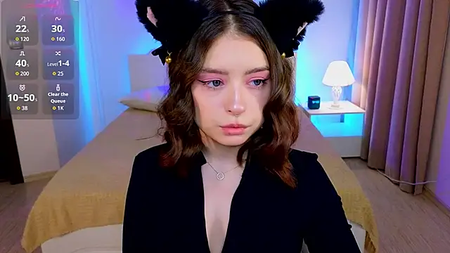 Snapshot of _Amelia_Shine_ chatting on 11-19-25, 12:43 Amelia Shine online show from 11-19-25, 12:43