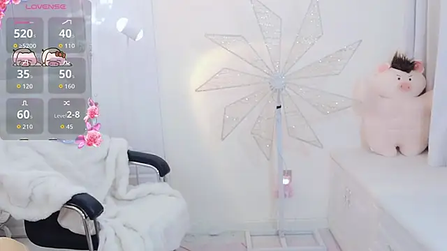 Snapshot of Coco-Di chatting on 10-28-25, 03:21 Coco-Di online show from 10-28-25, 03:21