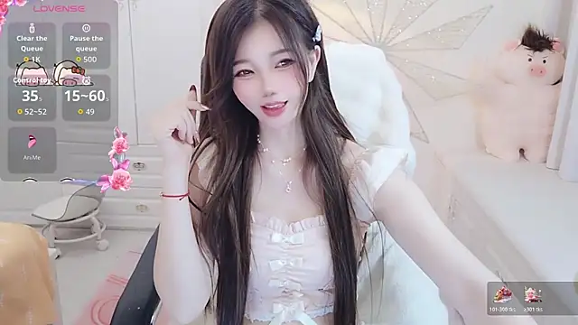 Snapshot of Coco-Di chatting on 10-29-25, 03:25 Coco-Di online show from 10-29-25, 03:25