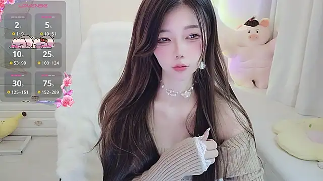 Snapshot of Coco-Di chatting on 11-23-25, 01:27 Coco-Di online show from 11-23-25, 01:27