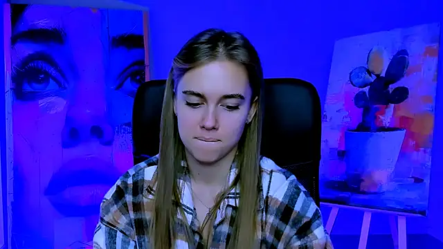 JuneWoods online show from 11-17-25, 06:30