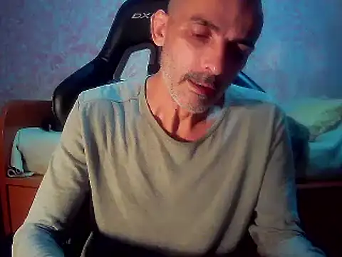 Snapshot of uaintmybabbydaddy chatting on 11-02-25, 02:30 uaintmybabbydaddy online show from 11-02-25, 02:30