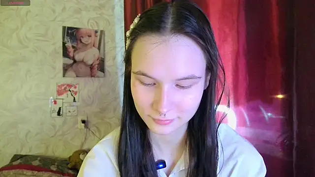 Snapshot of LolaVibe chatting on 11-11-25, 07:36 LolaVibe online show from 11-11-25, 07:36