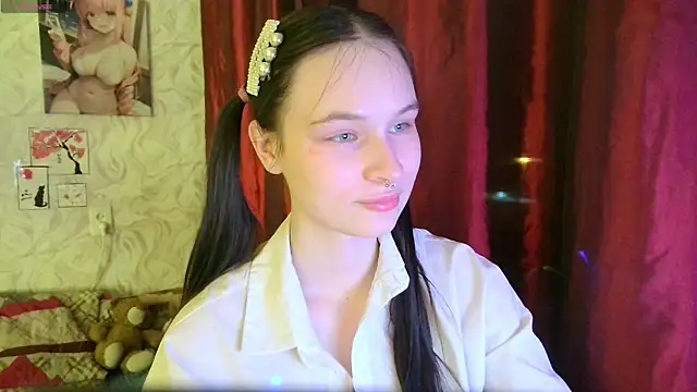 Snapshot of LolaVibe chatting on 11-12-25, 07:13 LolaVibe online show from 11-12-25, 07:13