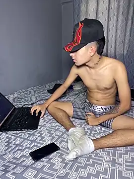 cristyan arias online show from 09-28-25, 02:22
