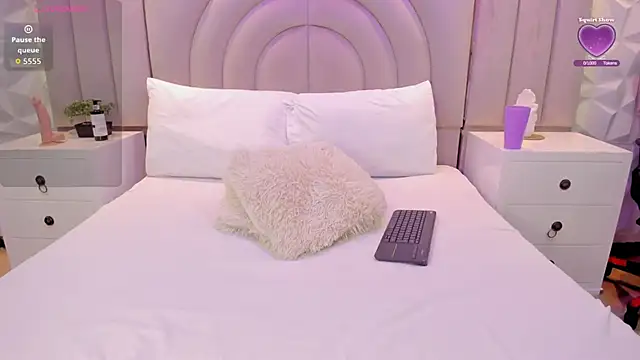 celestebellmont online show from 10-23-25, 12:37