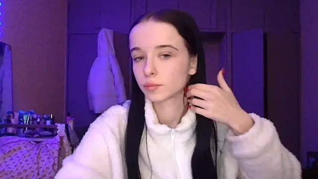 Emilia Light online show from 02-10-26, 06:39