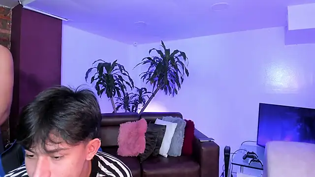 Spaceboys18 online show from 10-15-25, 01:17