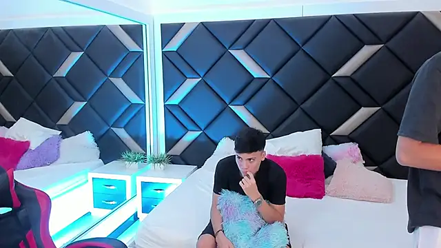 Spaceboys18 online show from 11-19-25, 12:10