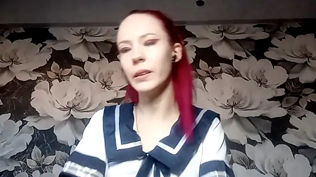 LiaCusson online show from 09-27-25, 03:11
