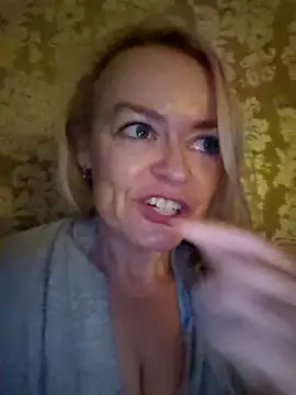 demidelightfulxx online show from 09-28-25, 06:41