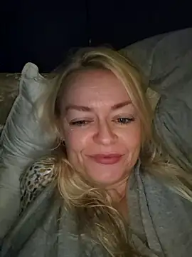 demidelightfulxx online show from 11-11-25, 09:04