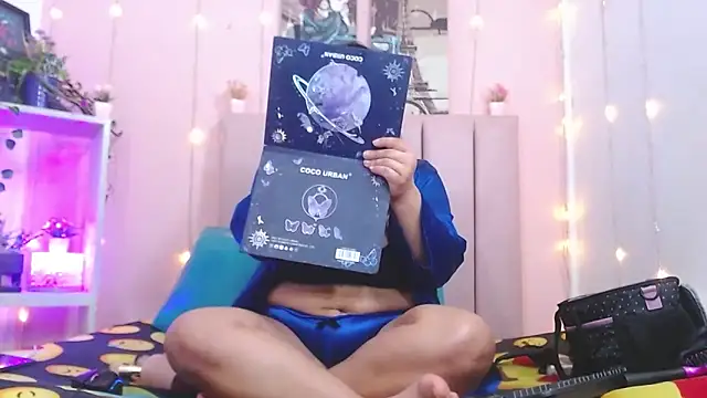 Snapshot of Cassie_Lane chatting on 11-13-25, 08:08 Cassie Lane online show from 11-13-25, 08:08