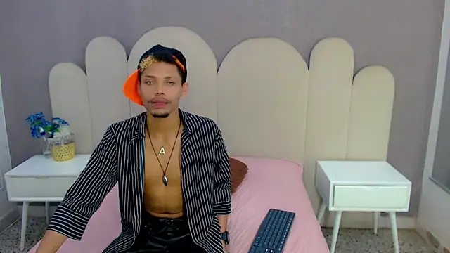 ryan bigcock online show from 10-03-25, 03:14