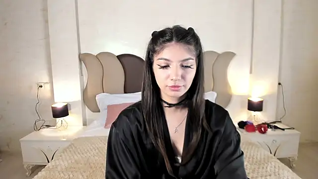 Helly Moon online show from 10-01-25, 06:36