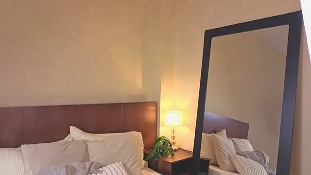 Capricho 01 online show from 10-09-25, 12:03