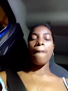 aliyah decker online show from 10-22-25, 04:13