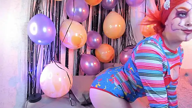 MAGIC VERA online show from 10-31-25, 01:23